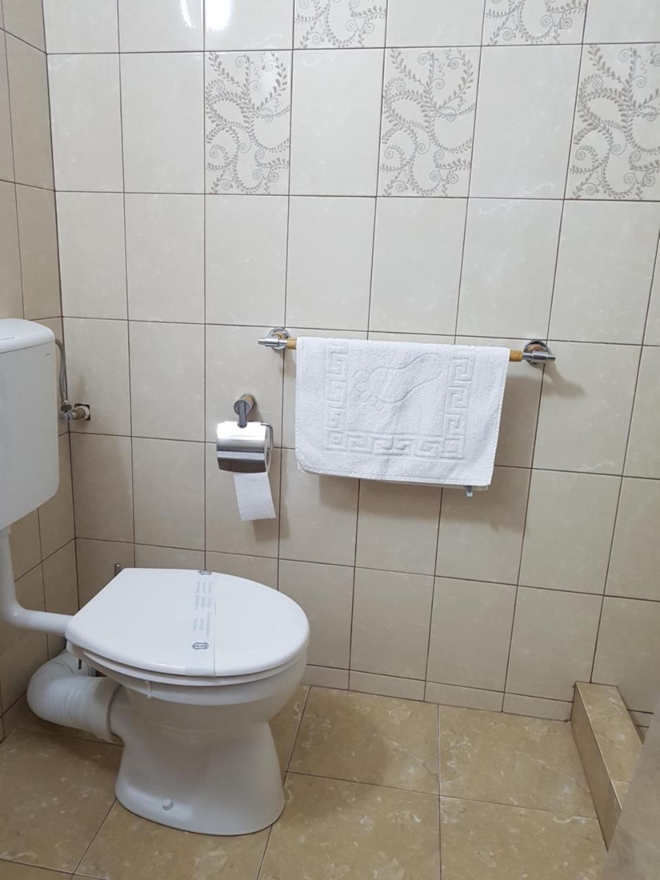 Hotel Dacor Orastie Ngoại thất bức ảnh